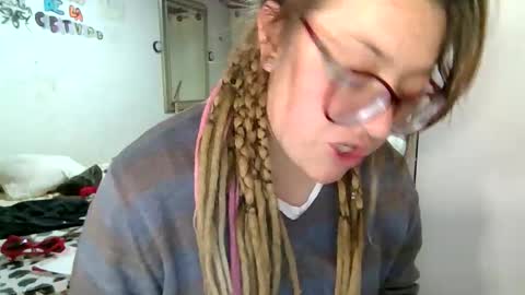 Aimee online show from November 3, 4:58 am