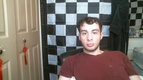 Ezra Naamah online show from March 9, 10:30 pm