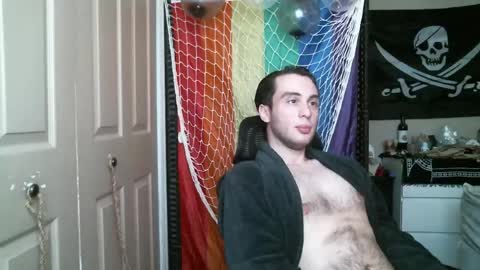 Ezra Naamah online show from April 1, 7:33 pm