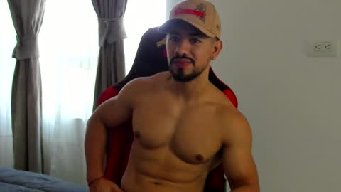 Ezzio Scolaro online show from September 23, 2:31 pm