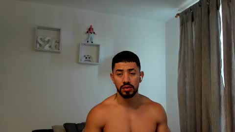 Ezzio Scolaro online show from September 24, 2:20 pm