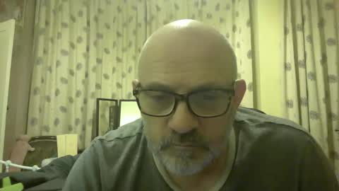 f1zzeek online show from March 18, 1:09 am