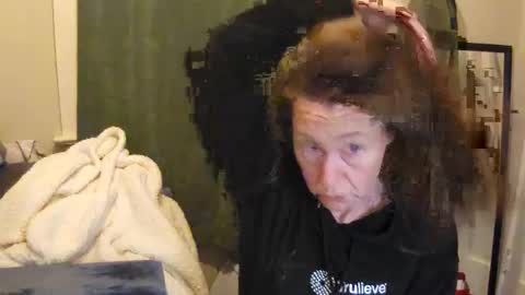 FabOmobono online show from December 30, 5:15 am