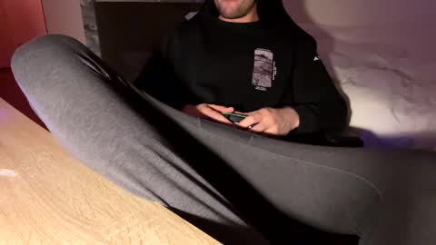 Snapshot of fabian_196 chatting on December 6, 8:29 pm Call me bitch online show from December 6, 8:29 pm