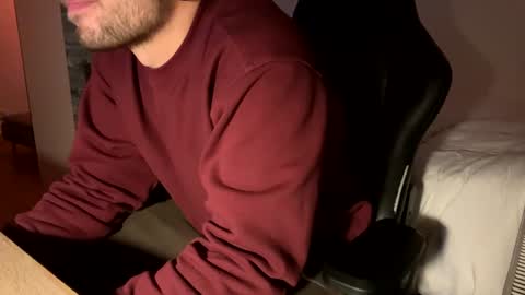 Snapshot of fabian_196 chatting on December 13, 4:27 pm Call me bitch online show from December 13, 4:27 pm