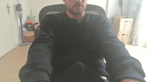 Snapshot of fabian_196 chatting on September 26, 11:03 am Call me bitch online show from September 26, 11:03 am