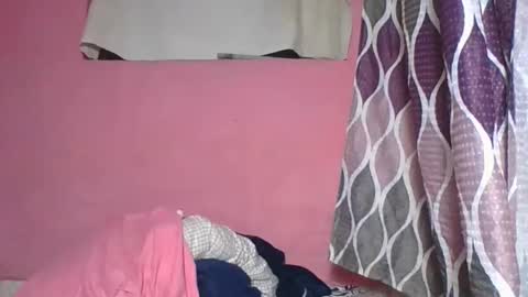 Snapshot of fabiola00069 chatting on February 11, 8:41 am fabiola00069 online show from February 11, 8:41 am