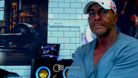 fabxxxl online show from January 9, 2:40 pm