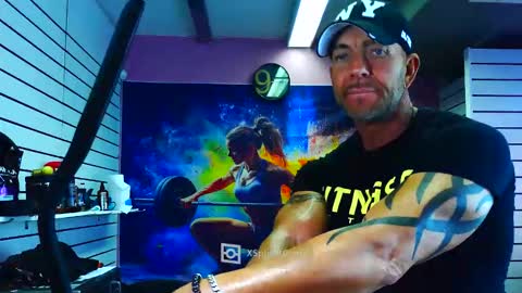 fabxxxl online show from April 3, 8:23 am