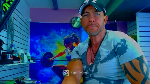 Snapshot of fabxxxl chatting on April 28, 9:58 am fabxxxl online show from April 28, 9:58 am