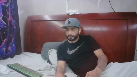 Mark online show from December 16, 9:46 am