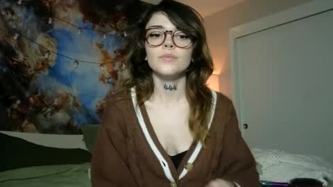 Snapshot of faerienugs chatting on February 2, 1:12 am Faerie 3 online show from February 2, 1:12 am