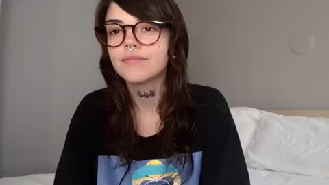 Faerie 3 online show from April 16, 9:37 pm