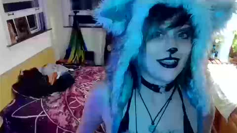 Snapshot of faewildflower chatting on October 13, 5:18 am faewildflower online show from October 13, 5:18 am