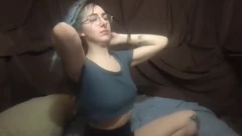 Snapshot of faexoxoxo chatting on January 31, 12:29 pm Fae online show from January 31, 12:29 pm