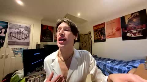 fagboysissy online show from November 3, 1:40 am