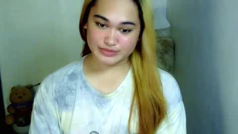 call me shanaia online show from April 3, 9:29 am