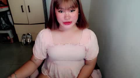 Snapshot of fairy_cuddle chatting on May 16, 5:23 pm call me shanaia online show from May 16, 5:23 pm