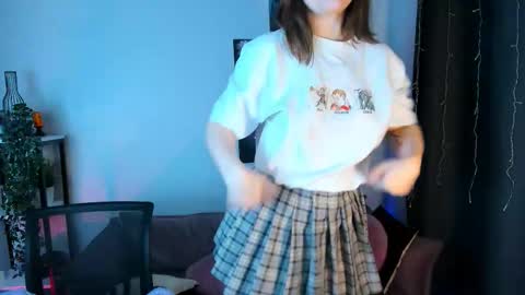 Snapshot of fairy_tara chatting on November 19, 6:02 am Tara online show from November 19, 6:02 am