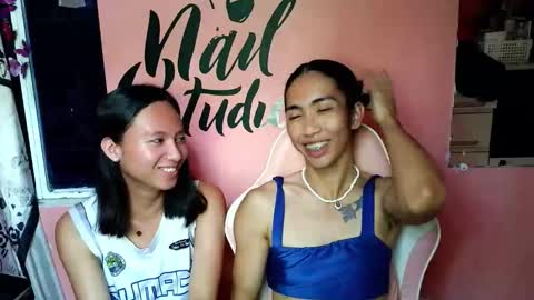 Snapshot of fairy_twinse chatting on December 1, 5:34 am fairy_twinse online show from December 1, 5:34 am