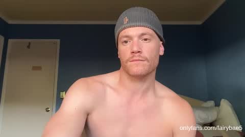 Snapshot of fairybae5 chatting on October 22, 10:31 pm Travis online show from October 22, 10:31 pm