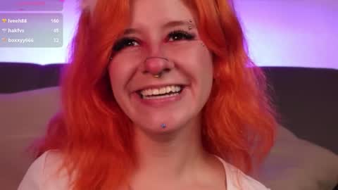 Snapshot of fairyflexxx chatting on October 31, 10:11 pm Fairy online show from October 31, 10:11 pm