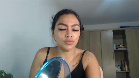 Snapshot of fairylatin chatting on December 28, 8:58 am fairylatin online show from December 28, 8:58 am