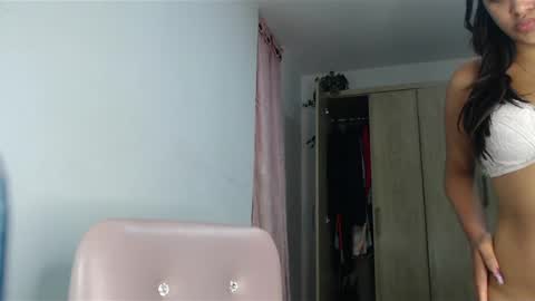 Snapshot of fairylatin chatting on January 24, 8:23 am fairylatin online show from January 24, 8:23 am