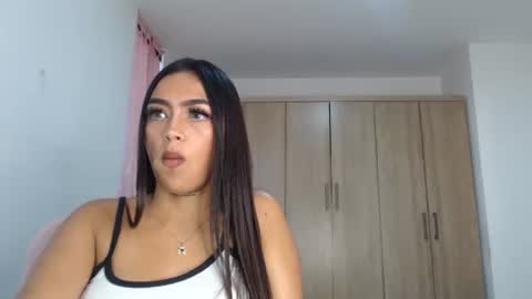 Snapshot of fairylatin chatting on January 30, 11:22 am fairylatin online show from January 30, 11:22 am