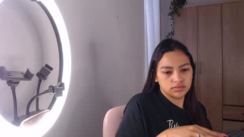 Snapshot of fairylatin chatting on February 22, 1:24 pm fairylatin online show from February 22, 1:24 pm