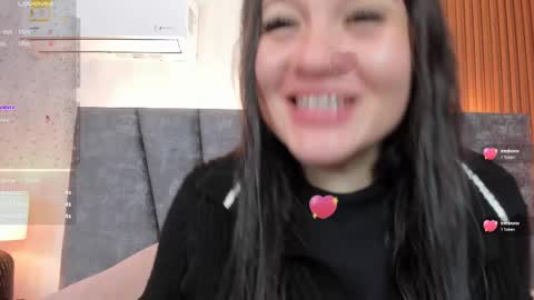 Snapshot of falaksweet_ chatting on February 14, 12:25 pm Leila.... online show from February 14, 12:25 pm