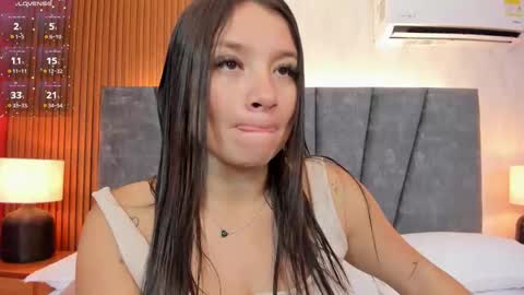 Snapshot of falaksweet_ chatting on September 24, 12:19 pm Leila.... online show from September 24, 12:19 pm