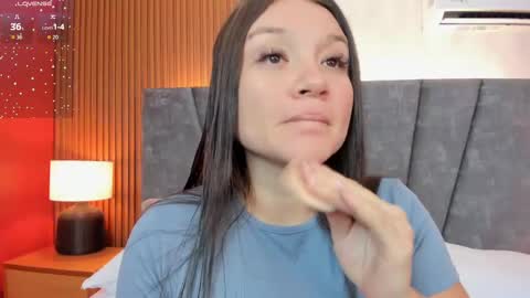 Snapshot of falaksweet_ chatting on October 7, 12:13 pm Leila.... online show from October 7, 12:13 pm