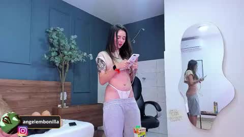 Megan    630  1330 -5 online show from September 27, 12:10 pm