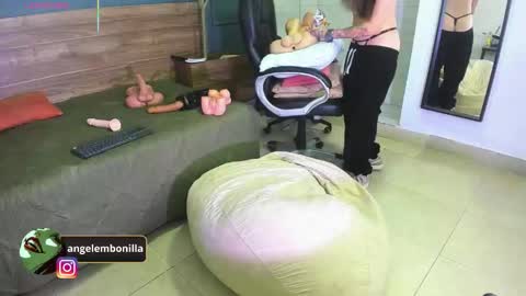 Megan    630  1330 -5 online show from March 23, 12:53 pm