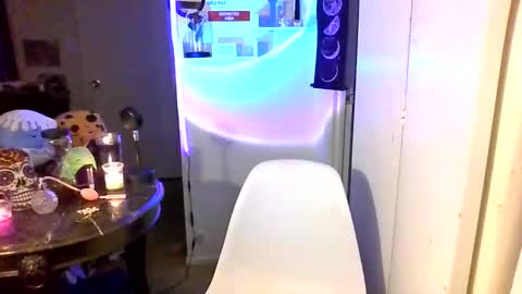 Snapshot of fallen_jezabel chatting on October 22, 9:09 am fallen_jezabel online show from October 22, 9:09 am