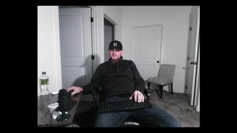 Snapshot of fallout7657 chatting on November 27, 11:12 am Daddy online show from November 27, 11:12 am