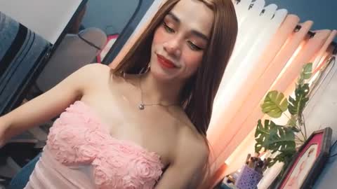 Snapshot of familystroke_twinny8 chatting on September 21, 4:03 am Alexandra x Alexandro online show from September 21, 4:03 am