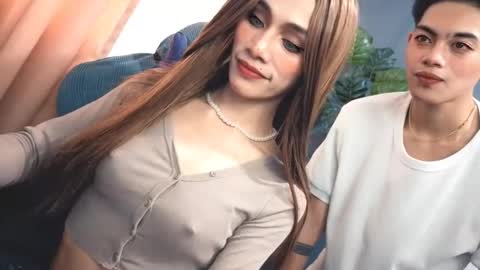 Snapshot of familystroke_twinny8 chatting on October 11, 6:23 am Alexandra x Alexandro online show from October 11, 6:23 am