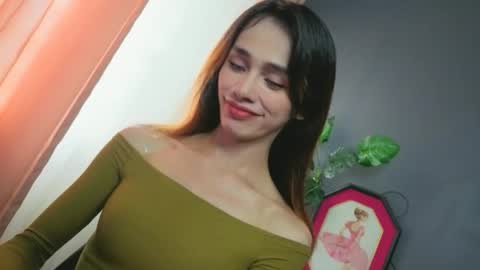 Snapshot of familystroke_twinny8 chatting on October 27, 7:45 am Alexandra x Alexandro online show from October 27, 7:45 am