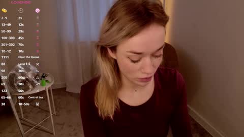 Snapshot of fancyamelia chatting on October 15, 1:00 pm fancyamelia online show from October 15, 1:00 pm