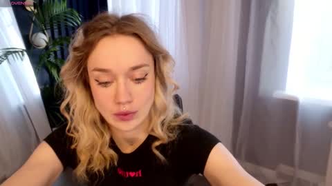 Snapshot of fancyamelia chatting on October 21, 12:50 pm fancyamelia online show from October 21, 12:50 pm