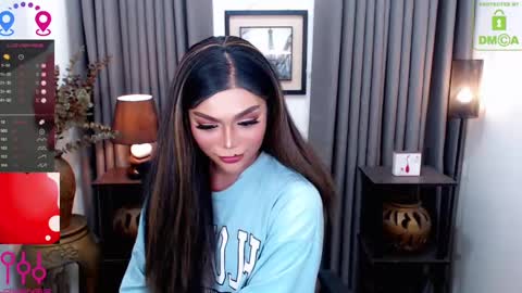 Snapshot of fantacyoflove chatting on January 24, 3:43 am YASI online show from January 24, 3:43 am