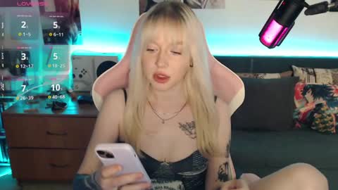 Lisa online show from April 9, 2:22 am