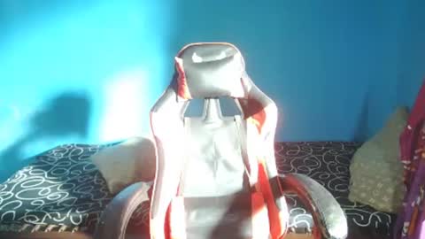 Snapshot of fantasyg0ddessxxx chatting on January 7, 8:03 am PIA online show from January 7, 8:03 am