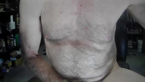 Snapshot of fantasyresort chatting on December 18, 4:29 am fantasyresort online show from December 18, 4:29 am