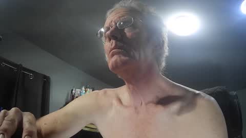 Snapshot of fantasyresort chatting on February 2, 4:00 am fantasyresort online show from February 2, 4:00 am