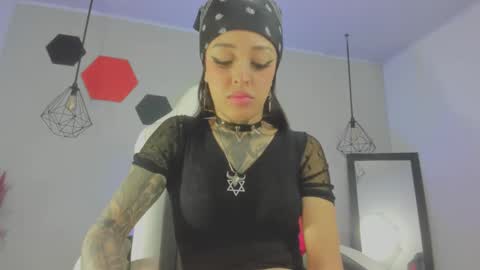 Snapshot of farichell chatting on October 3, 10:29 pm fari online show from October 3, 10:29 pm