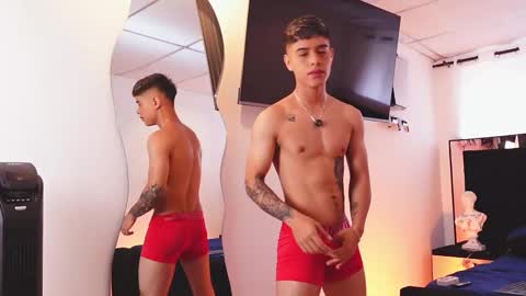 Snapshot of farid_jake_ chatting on February 9, 5:22 pm farid_jake_ online show from February 9, 5:22 pm