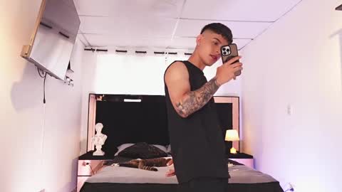 Snapshot of farid_jake_ chatting on March 8, 8:57 pm farid_jake_ online show from March 8, 8:57 pm